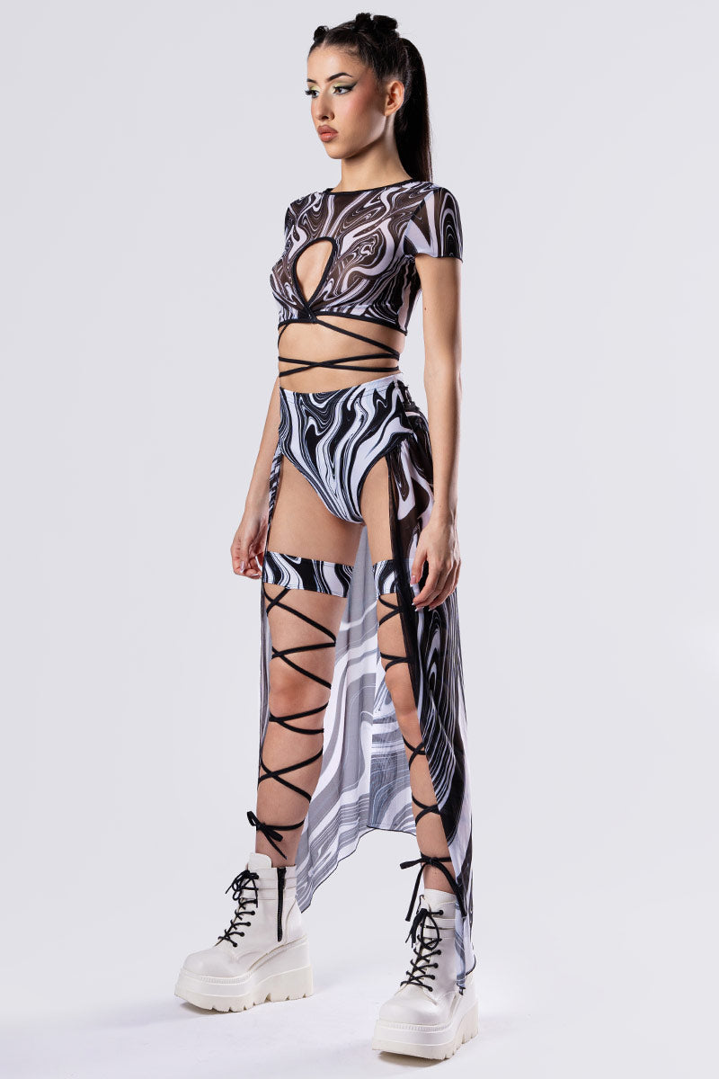 black-and-white-chaos-maxi-skirt-set-side-view