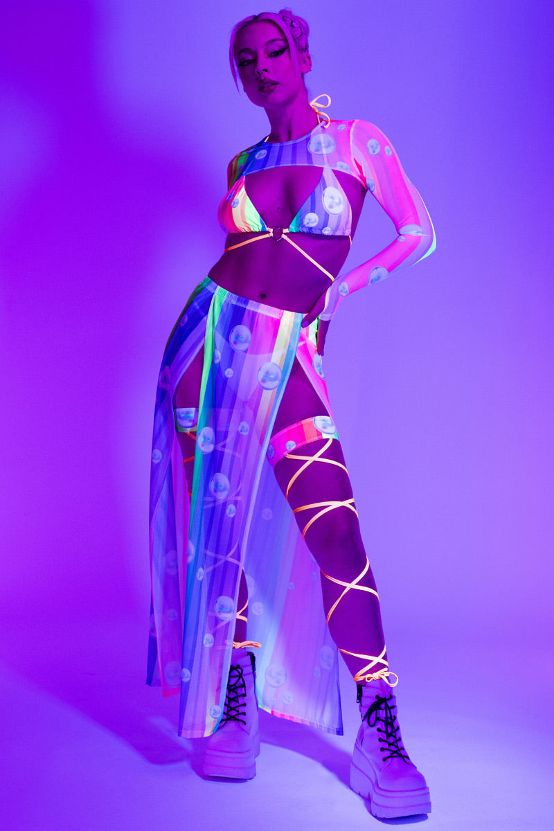 bubble-trouble-two-piece-top-front-view-uv