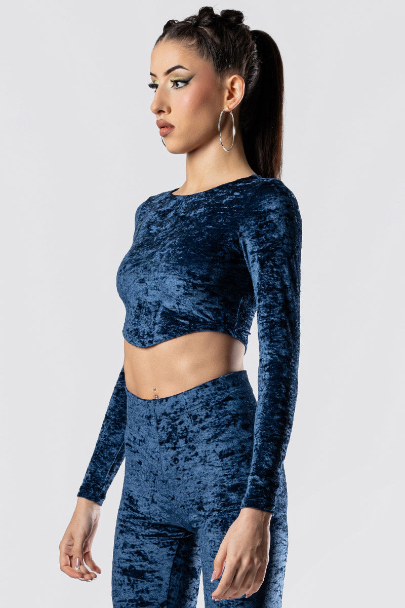 cosmic-indigo-crew-neck-crop-top-blue-velvet-close-side-view