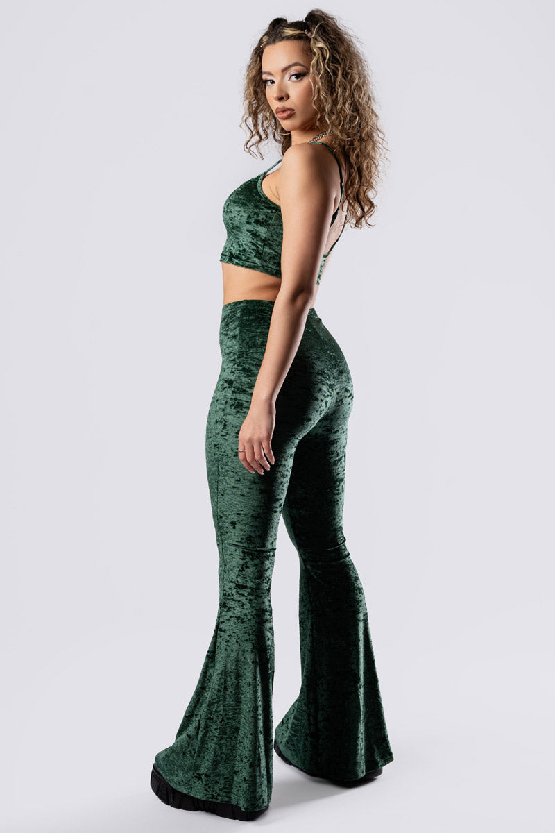 moss-babe-spaghetti-strap-crop-top-green-velvet-side-view