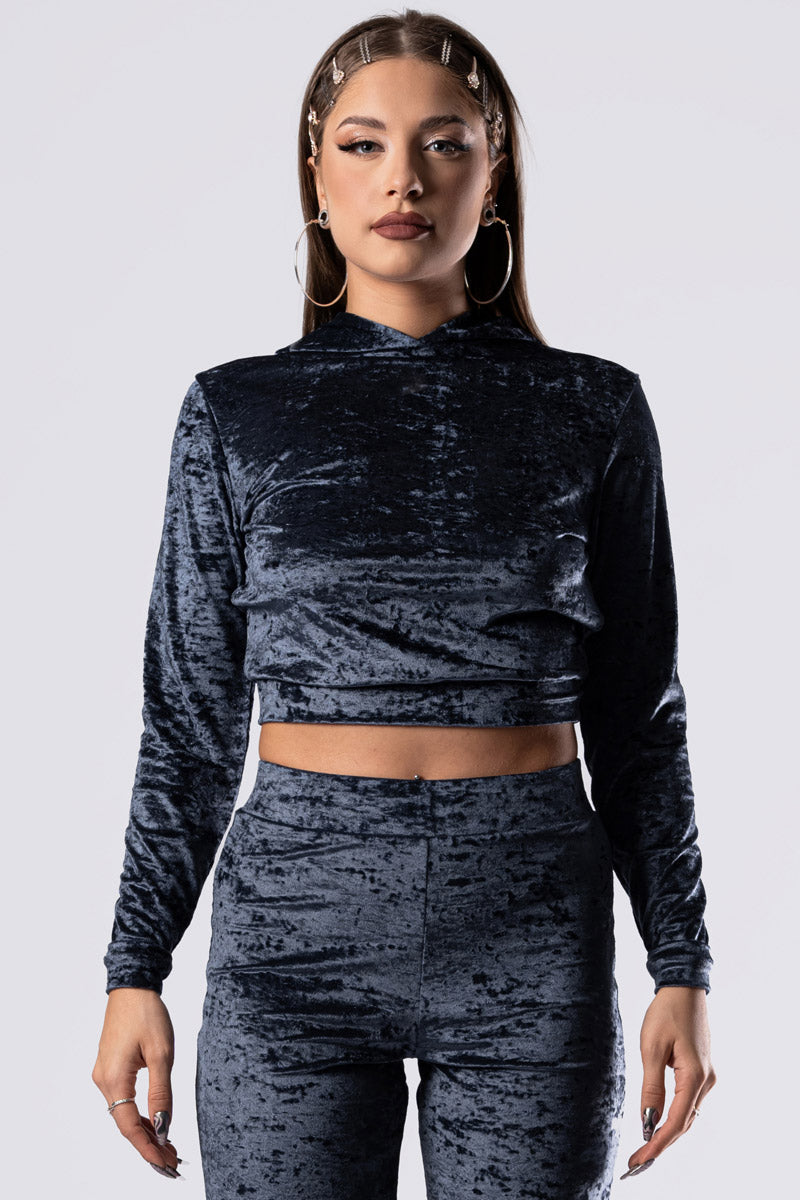 nightshade-cropped-hoodie-blue-velvet-close-view