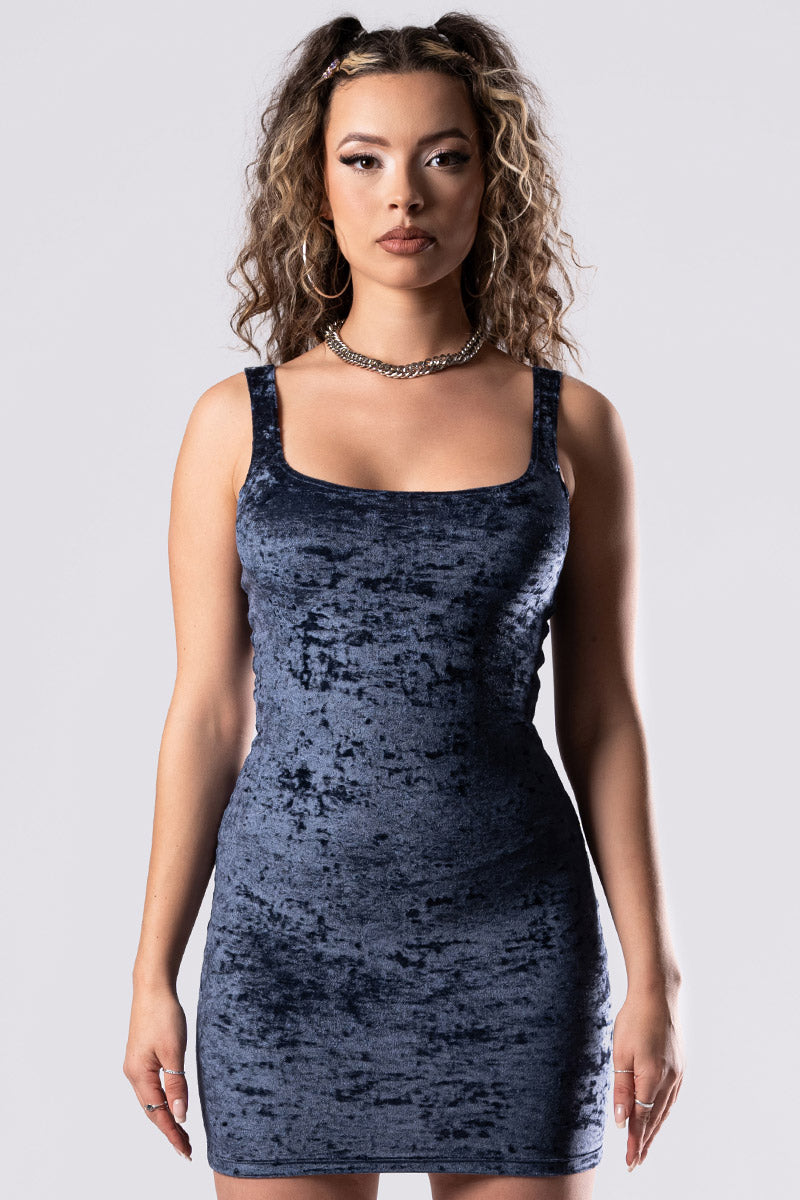 nightshade-square-neck-bodycon-dress-blue-velvet-close-view