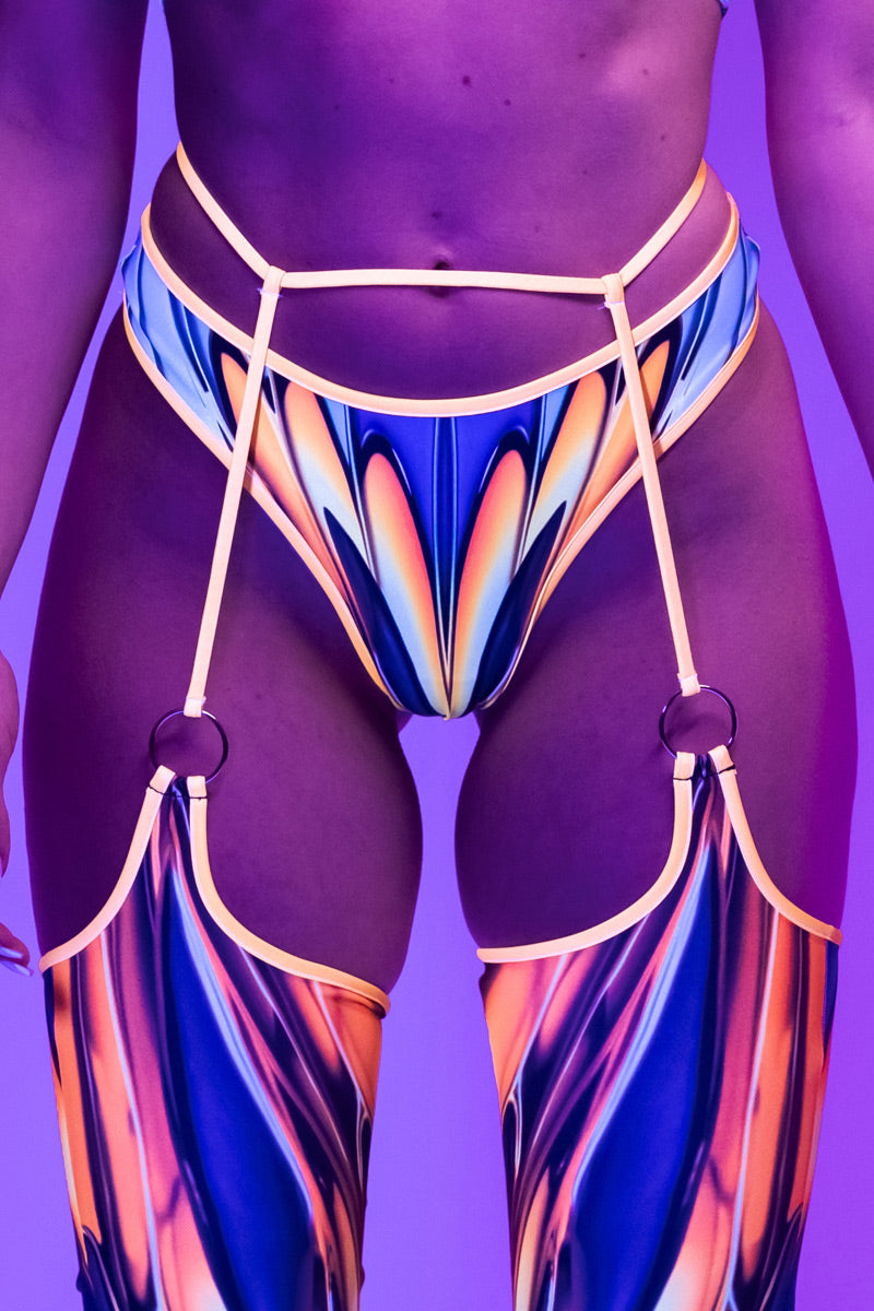 solar-bloom-thong-bikini-close-front-view-uv