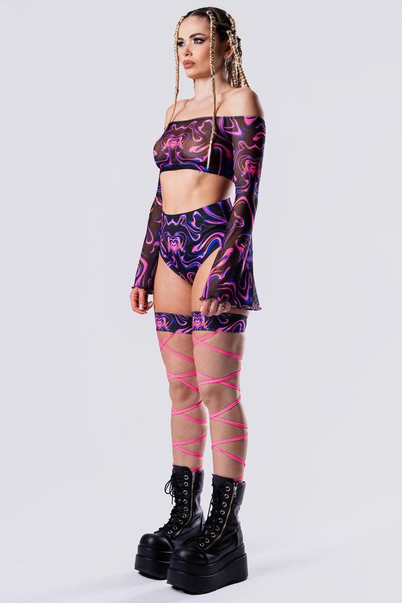 twisted-love-shorts-set-side-view